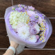 Лавандовый букетик из кустовой розы, маттиолы и гортензии