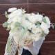 Корзина с кустовой хризантемой и эвкалиптом в Краснодаре